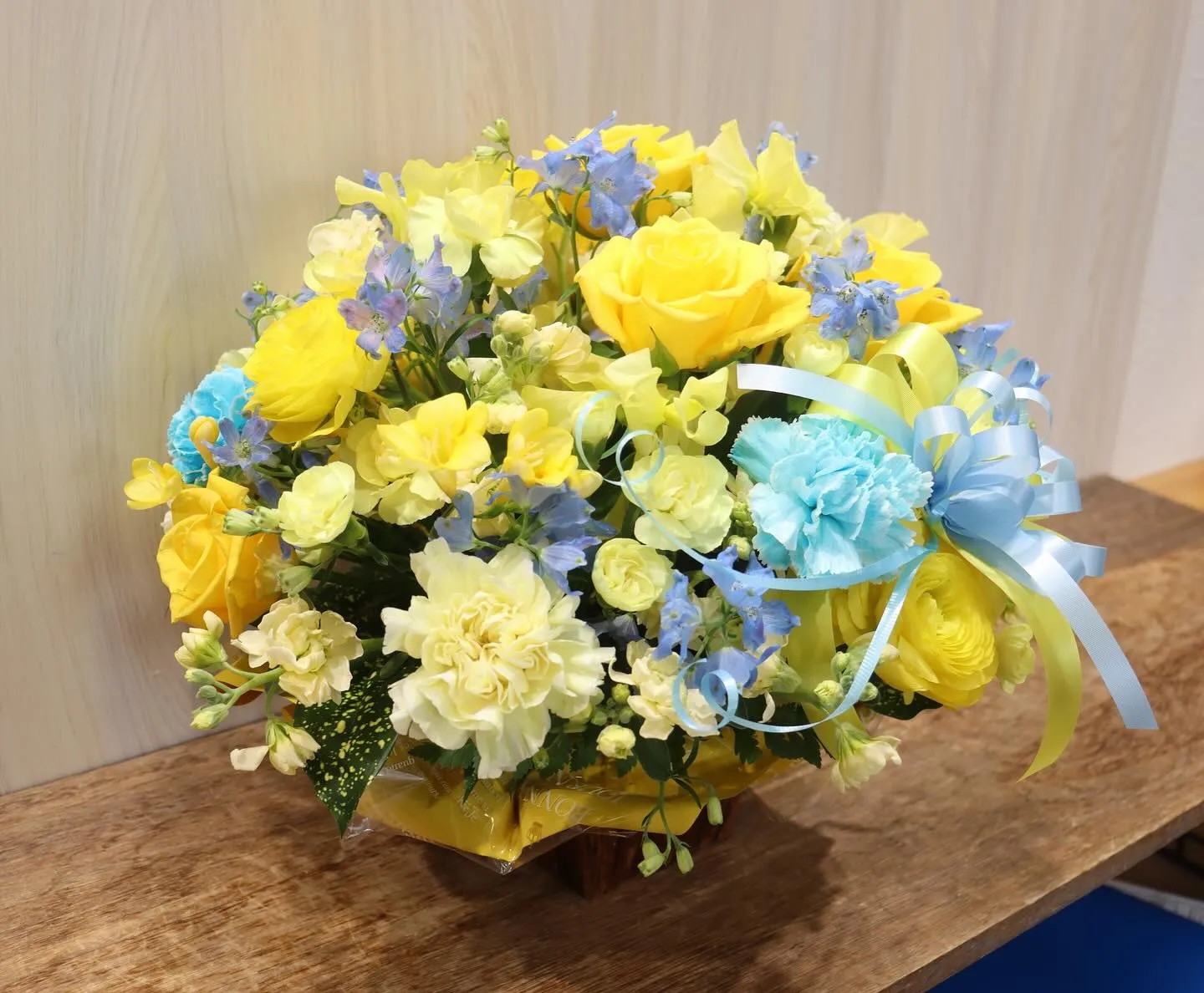 kininal ASOBLE そよら入曽駅前店様に開店祝い花...