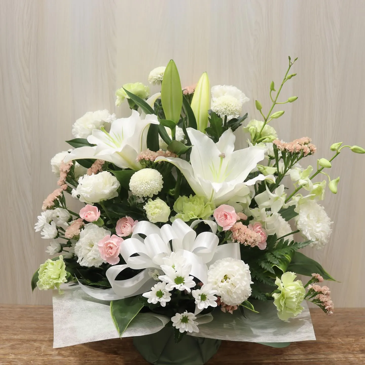 昨日に引き続きお盆用お供えアレンジのご紹介です😌