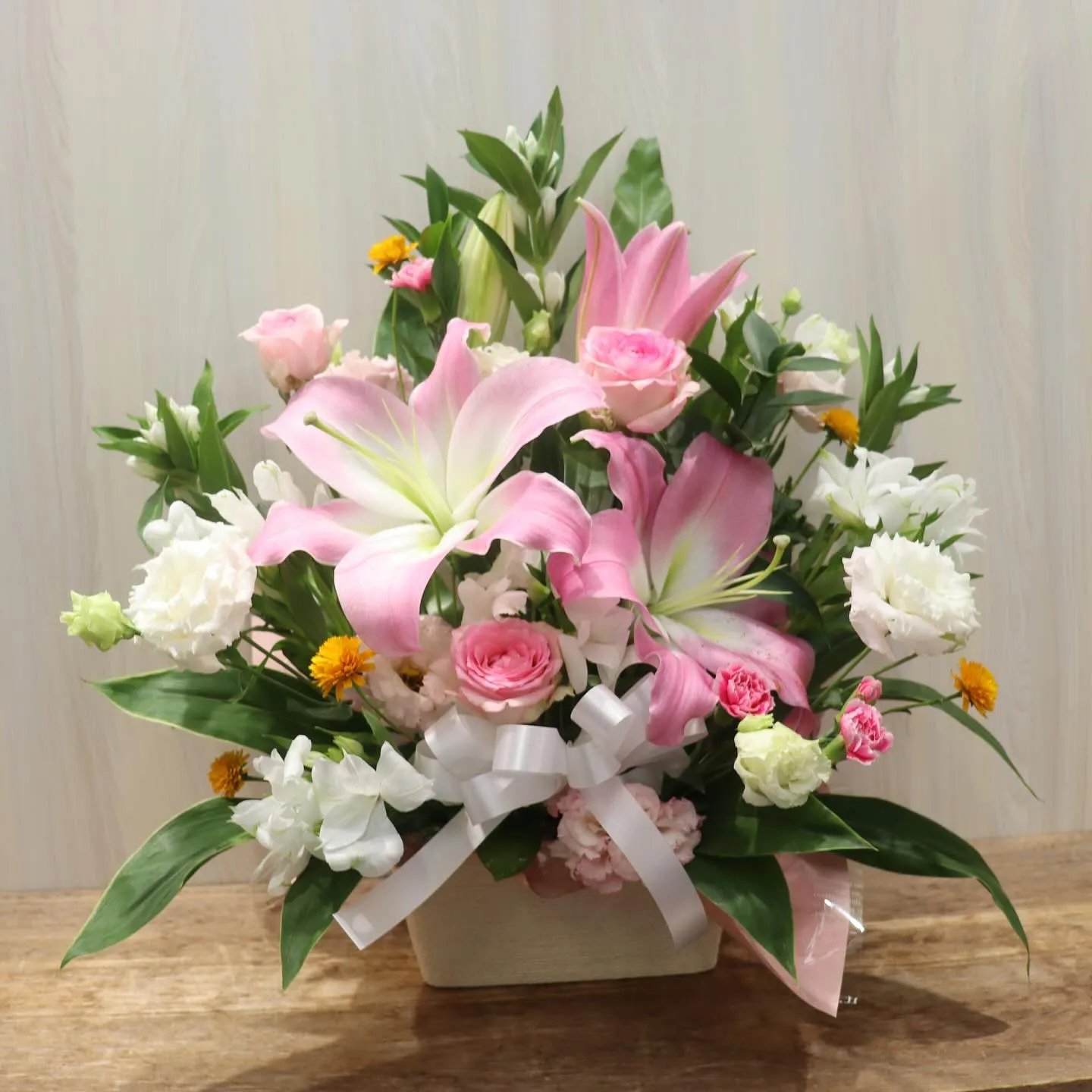 昨日に引き続きお盆用お供えアレンジのご紹介です😌