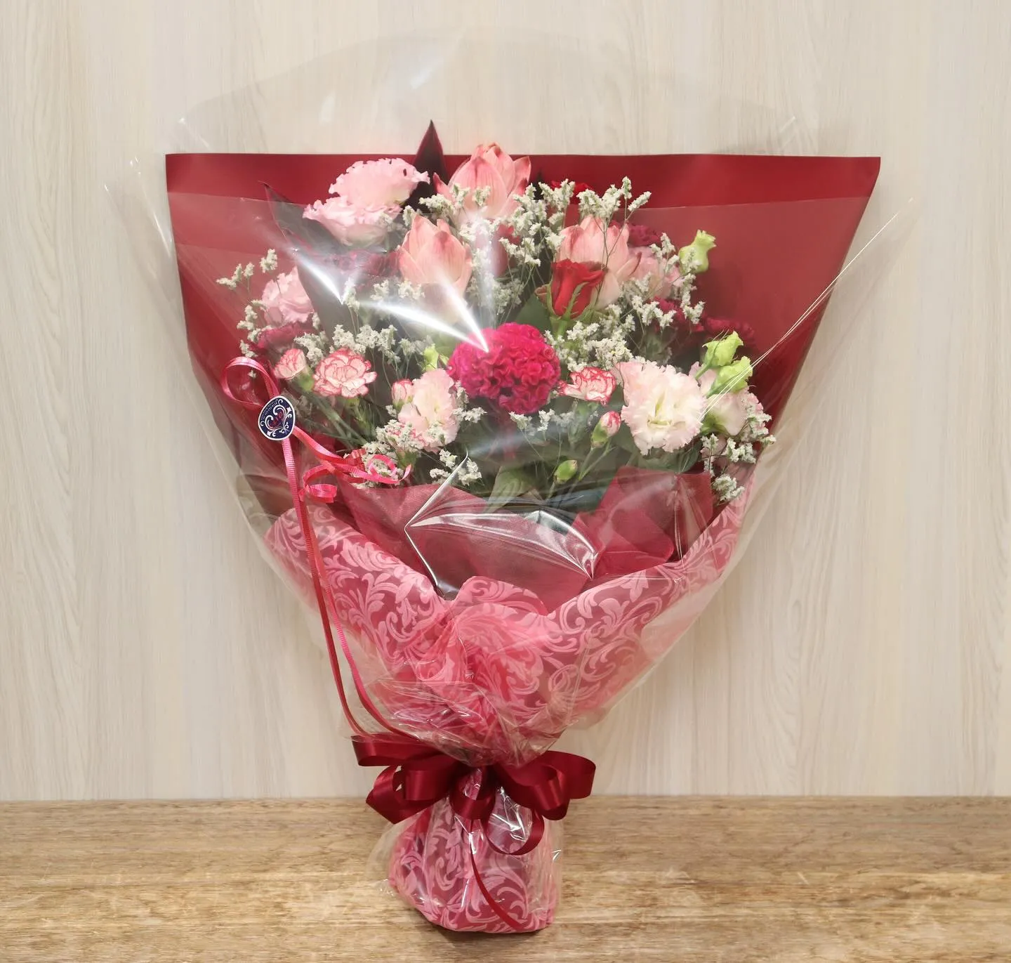 彩の国さいたま芸術劇場に花束をお届け✨🚚