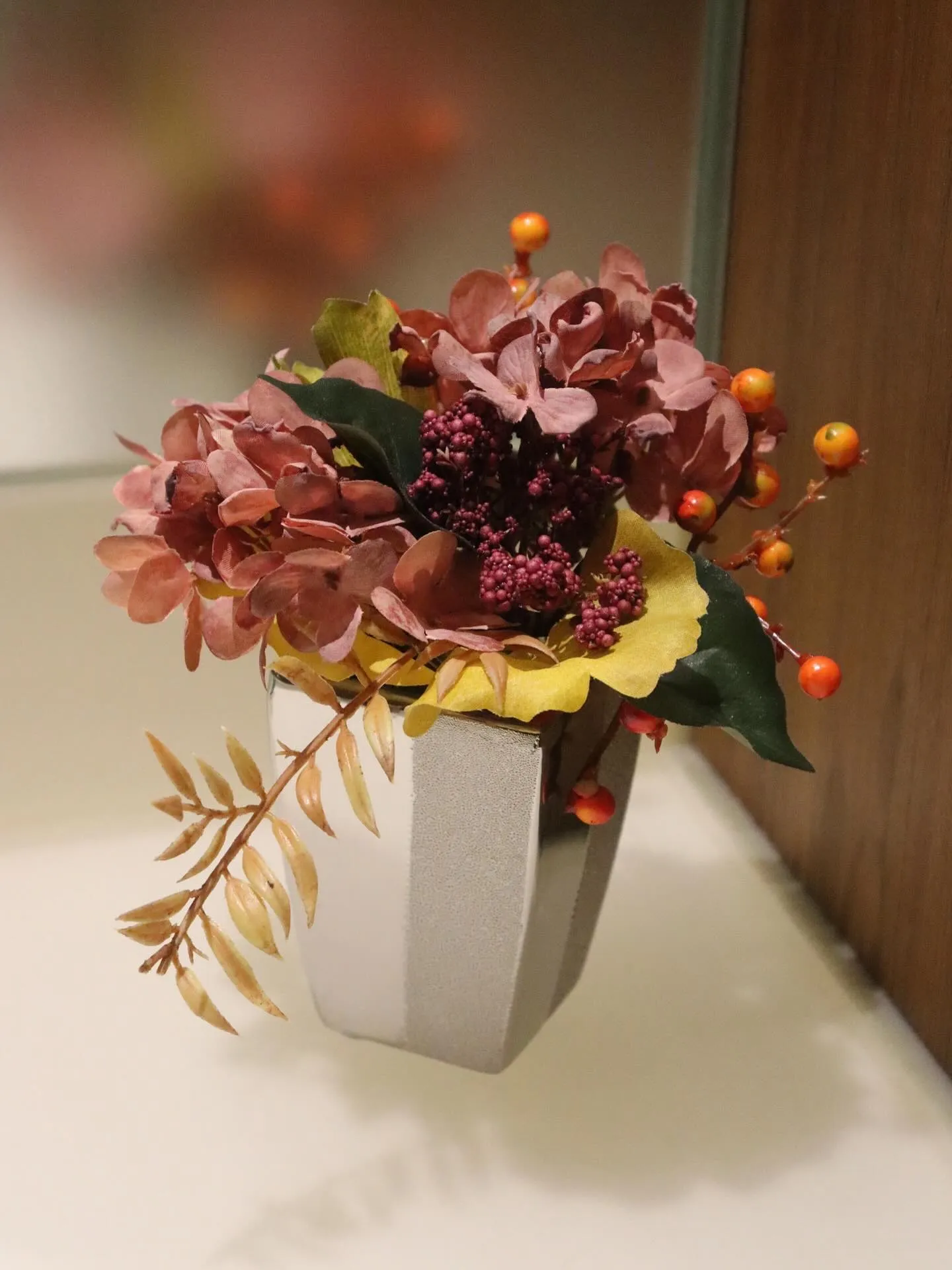 レクサス川越店さんの店内装飾アーティフィシャルフラワー✨