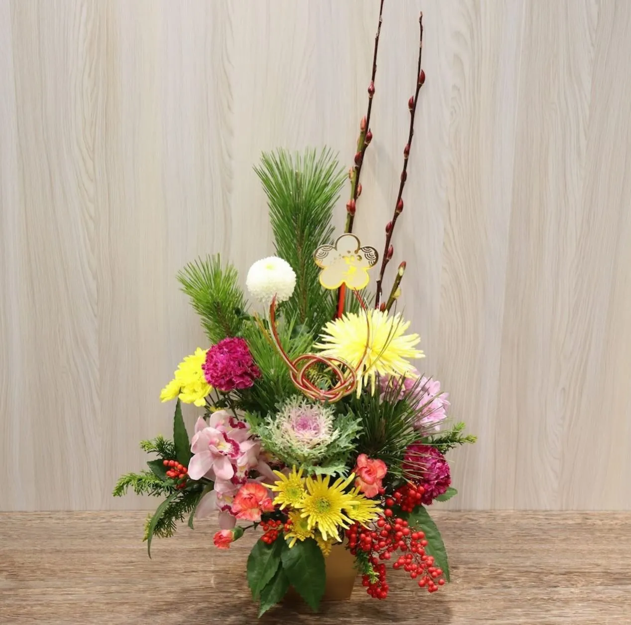 玄関やリビングに華やぎを飾るお正月アレンジのご紹介です🎍