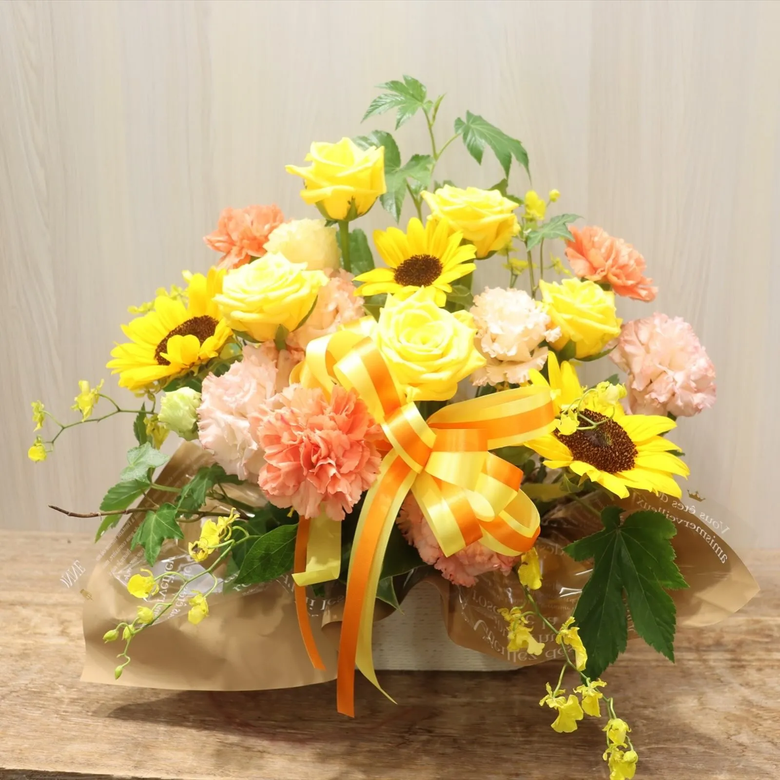 【定期装花🌿】三井のリハウスふじみ野店様へのお届けアレンジ✨