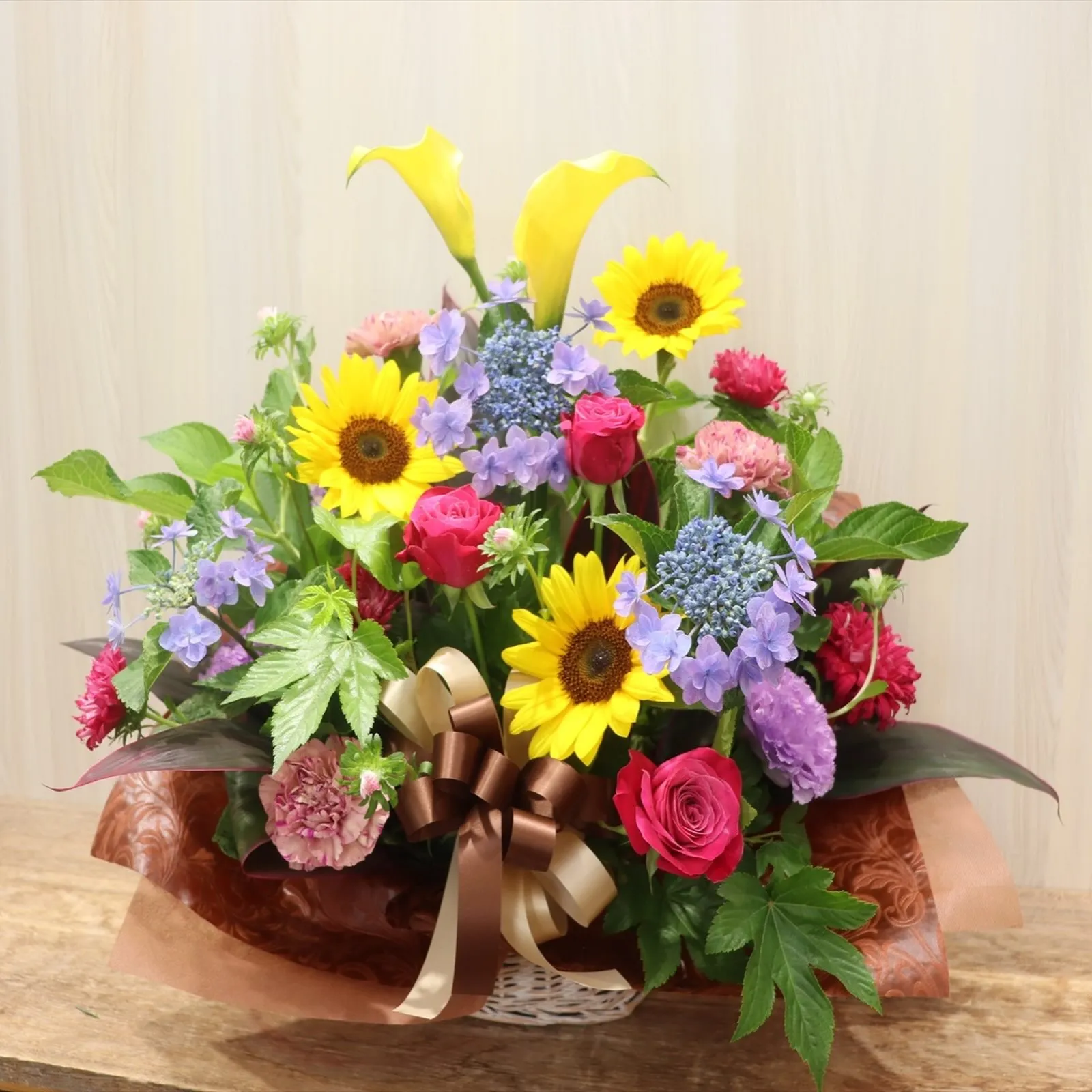 【定期装花🌿】三井のリハウスふじみ野店様へのお届けアレンジ✨